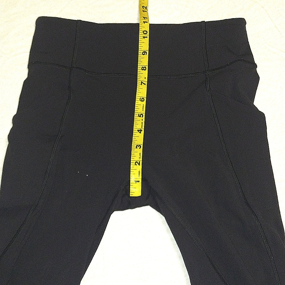🍋 Lululemon Capris, size 6 - Picture 10 of 10